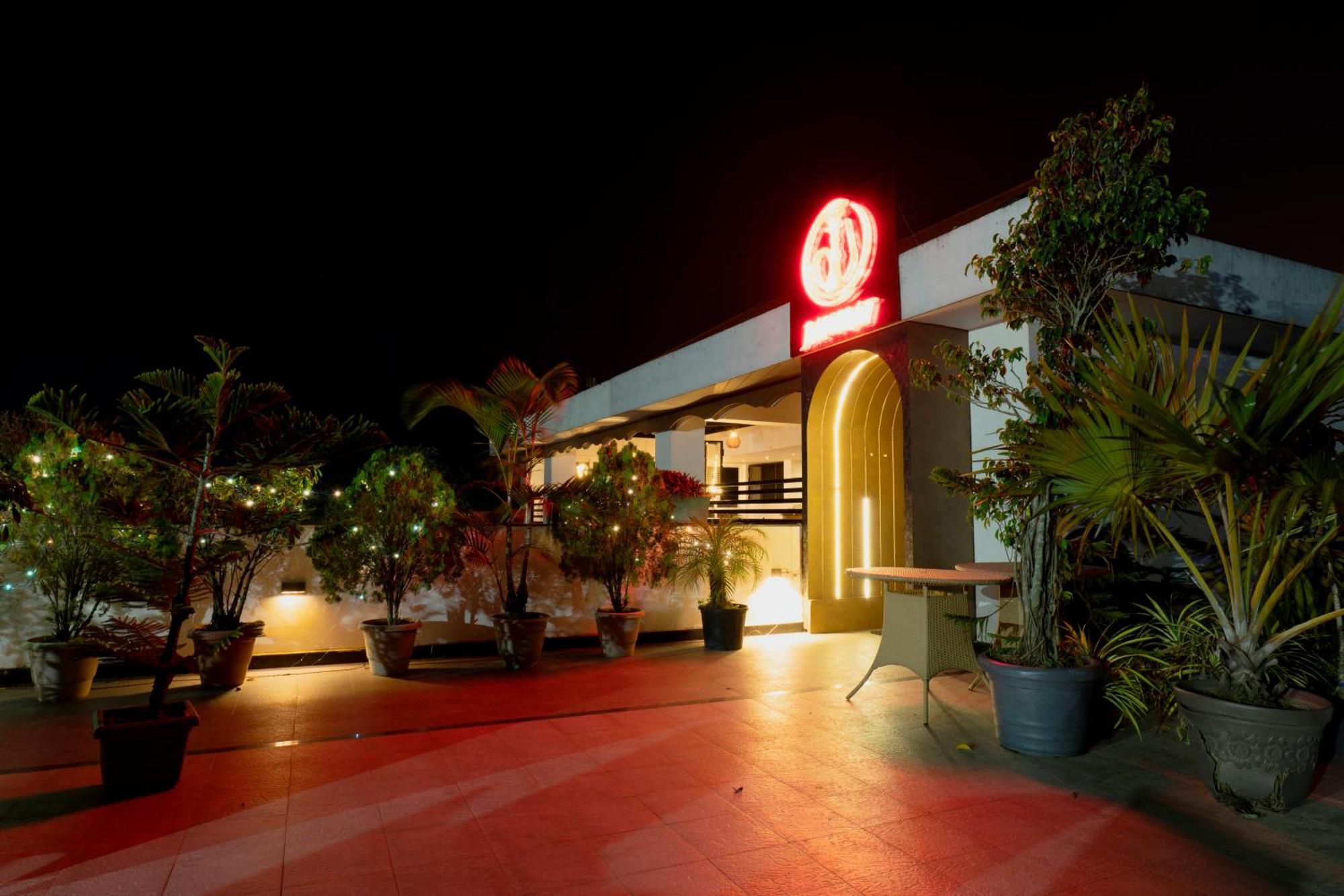 Hotel Prism - A Boutique Hotel Jorhāt Exterior photo
